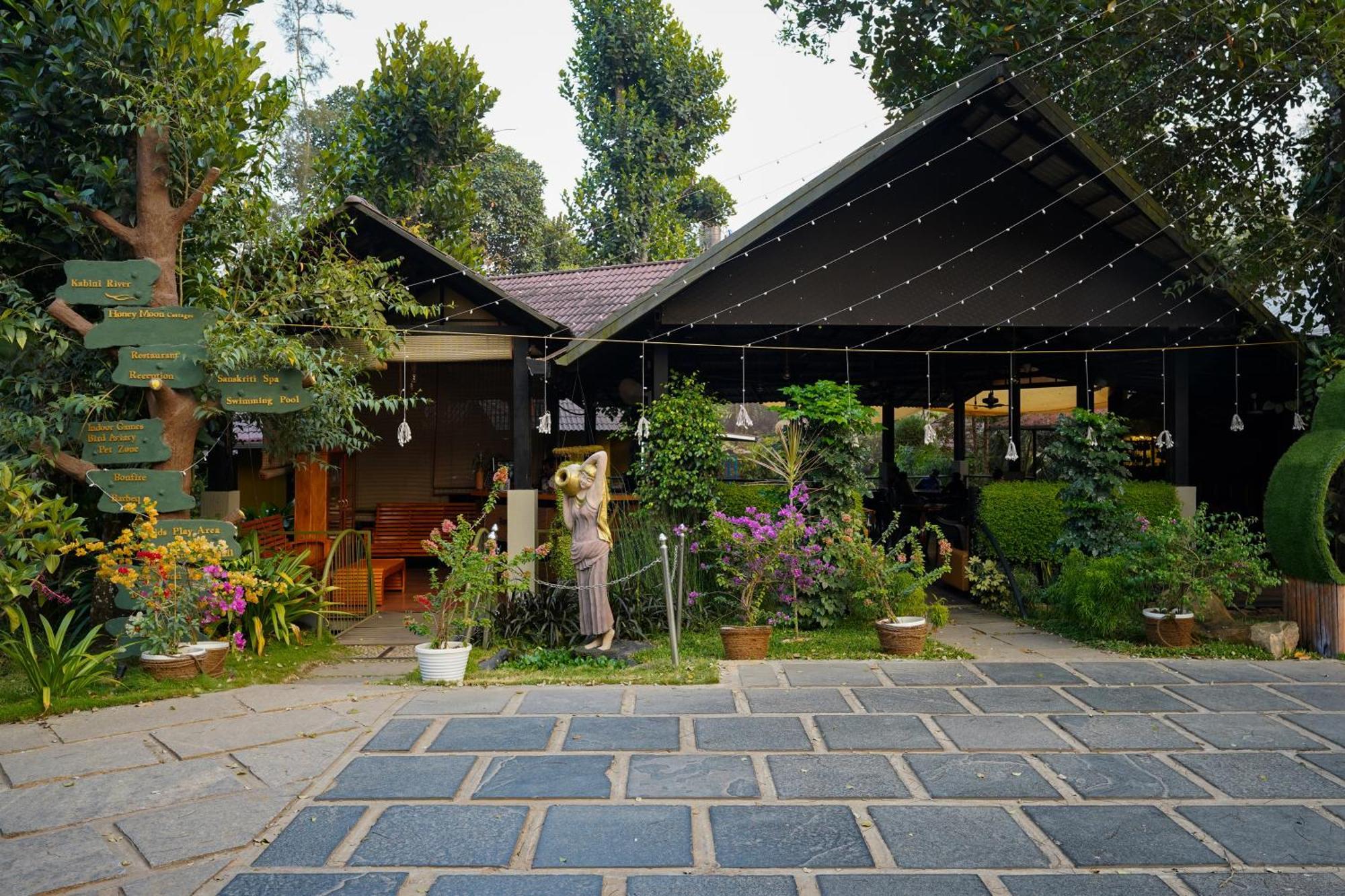 Kuruva Island Resort And Spa - By KABINI BREEZE, Wayanad Mananthavady Dış mekan fotoğraf